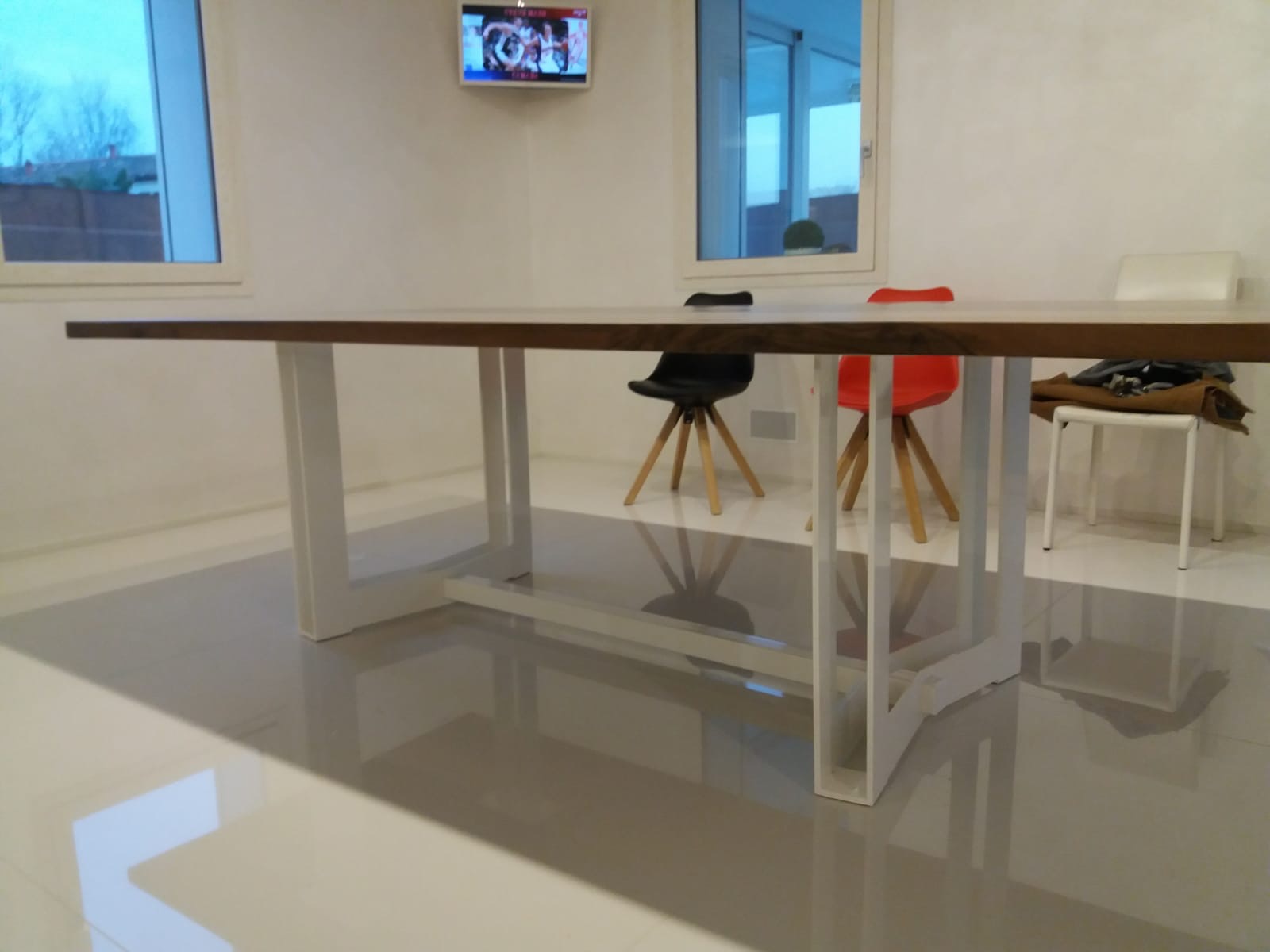 tavolo casarotto design legno noce nazionale resina foto 2